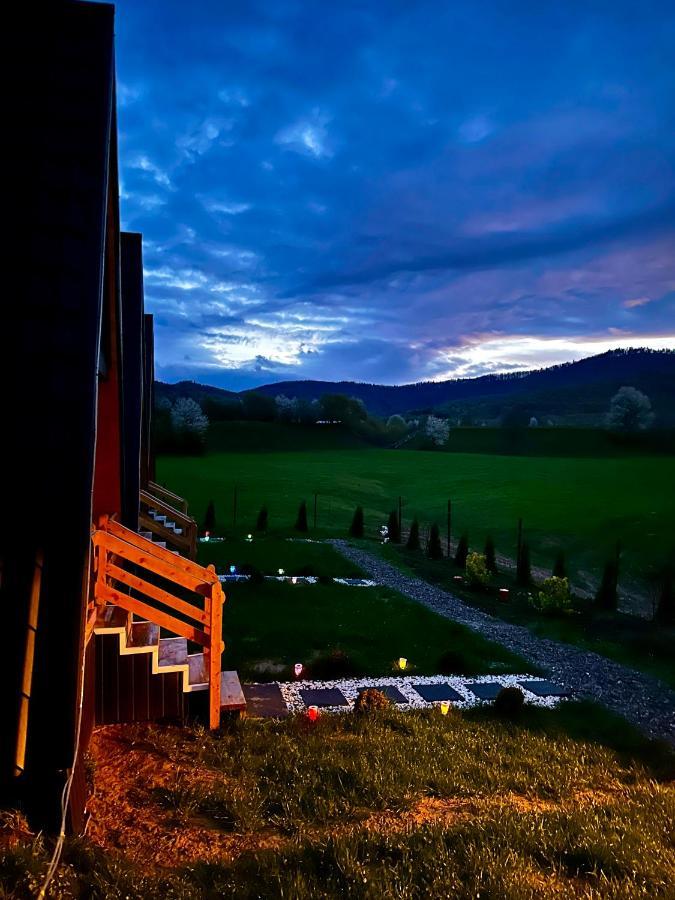 A-Frame Bucovina- Paradis Bucovinean Capu Cîmpului Eksteriør billede